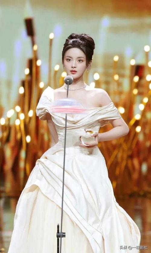 娱乐圈吃瓜爆料童瑶,揭秘背后真相与争议 第3张 娱乐圈吃瓜爆料童瑶,揭秘背后真相与争议 第3张