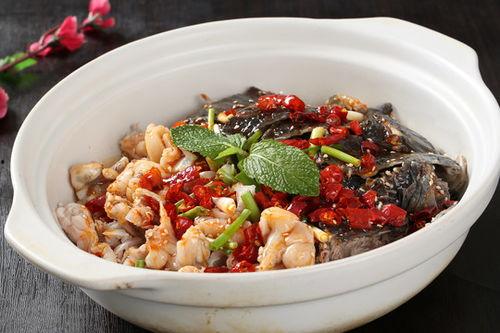 餐饮爆料牛蛙视频,从视频爆料看餐饮行业新趋势 第2张 餐饮爆料牛蛙视频,从视频爆料看餐饮行业新趋势 第2张